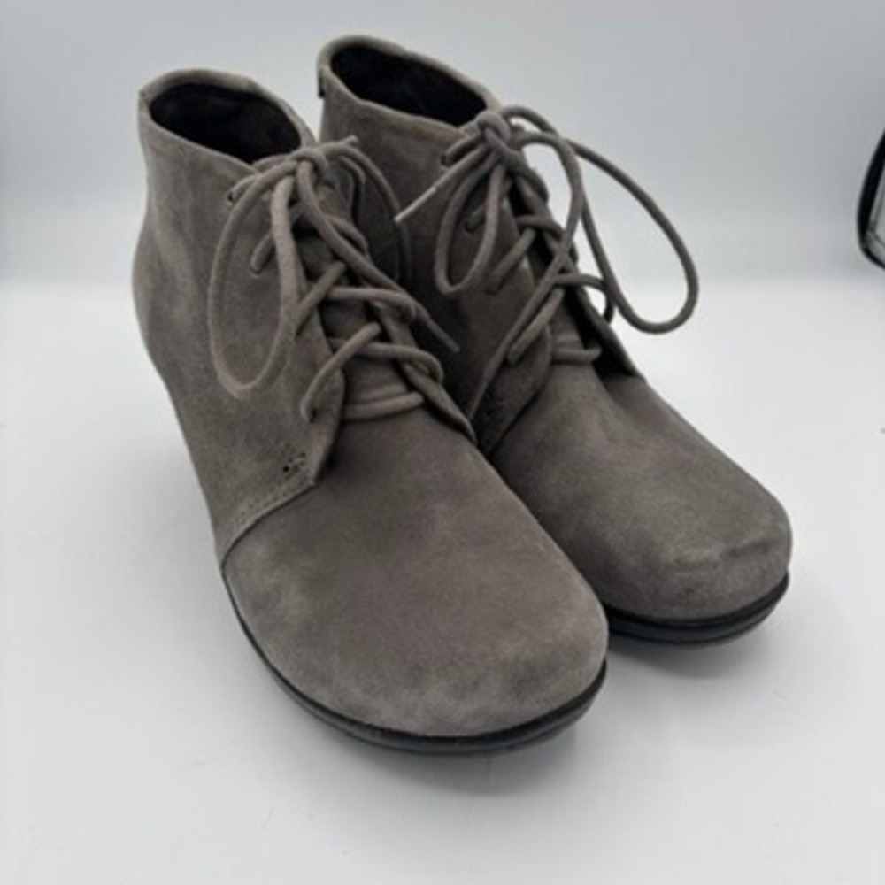 Dansko Wedge Ankle Boots Women Sz 39 Grey Suede Lace‎ Up Booties